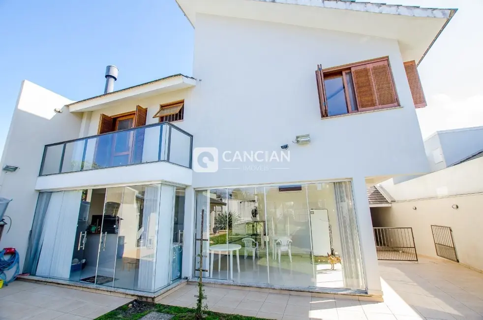 Casa com 3 quartos à venda, 268m2 em Camobi, Santa Maria - RS - imagem 9 Foto 9 de Casa com 3 quartos à venda, 268m2 em Camobi, Santa Maria - RS