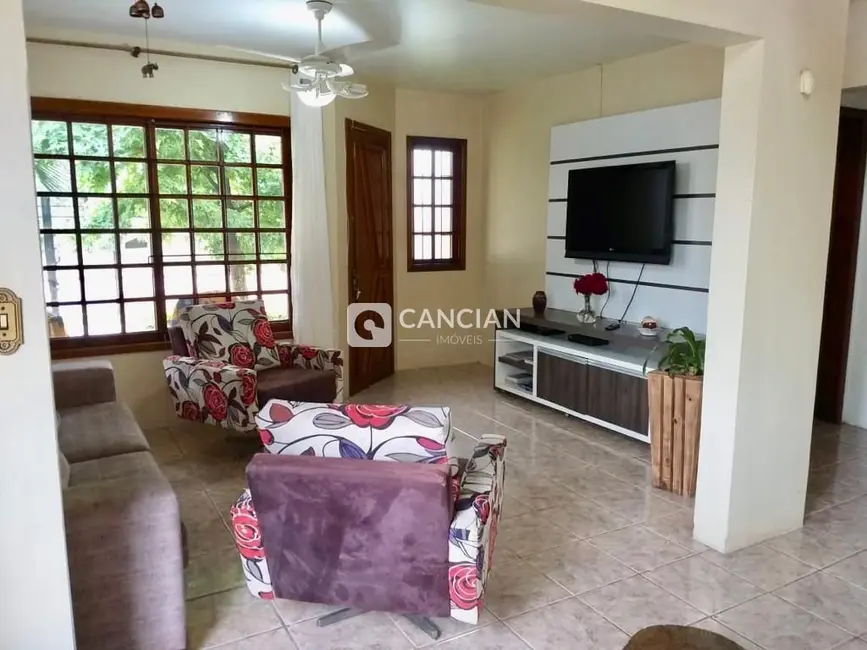 Foto 3 de Casa com 4 quartos à venda, 193m2 em São João, Santa Maria - RS