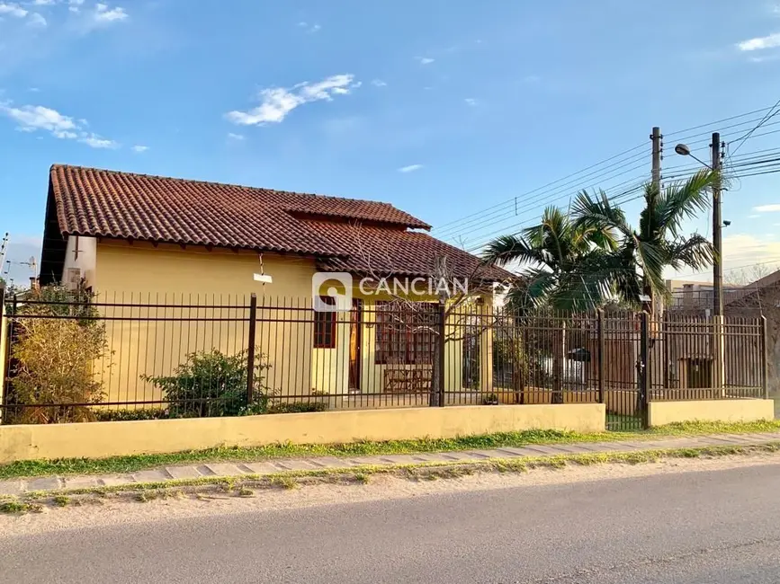 Foto 1 de Casa com 4 quartos à venda, 193m2 em São João, Santa Maria - RS