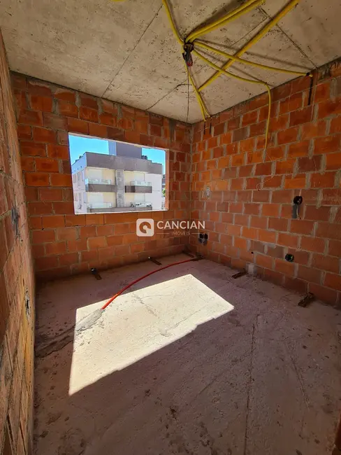 Foto 6 de Apartamento com 2 quartos à venda, 56m2 em Nossa Senhora do Rosário, Santa Maria - RS