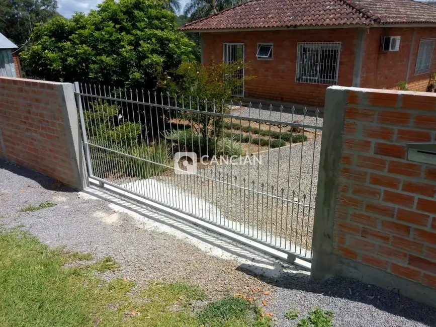 Casa com 3 quartos à venda, 80m2 em Centro, Itaara - RS - imagem 3 Foto 3 de Casa com 3 quartos à venda, 80m2 em Centro, Itaara - RS