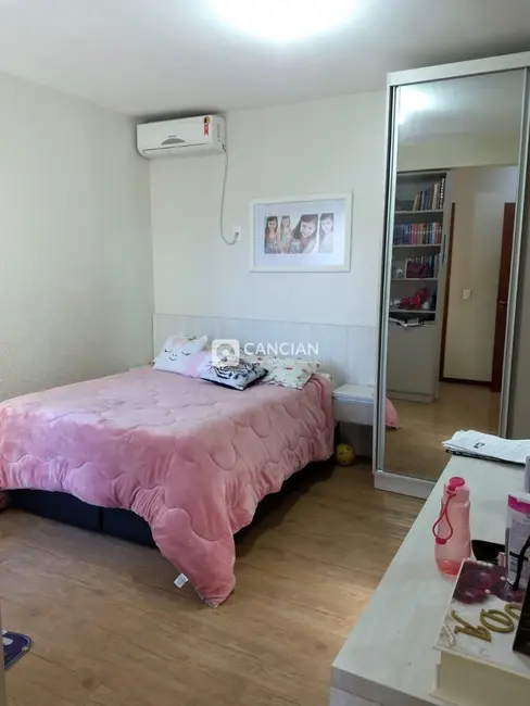 Foto 6 de Cobertura com 4 quartos à venda, 168m2 em Centro, Santa Maria - RS