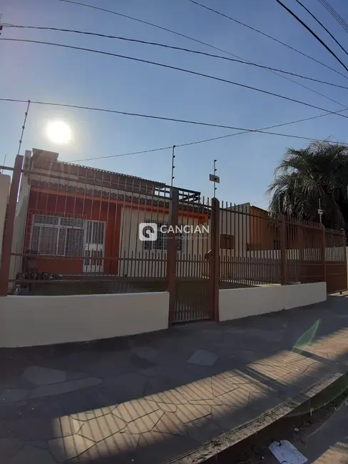 Casa com 4 quartos à venda, 180m2 em Carolina, Santa Maria - RS - imagem 1 Foto 1 de Casa com 4 quartos à venda, 180m2 em Carolina, Santa Maria - RS