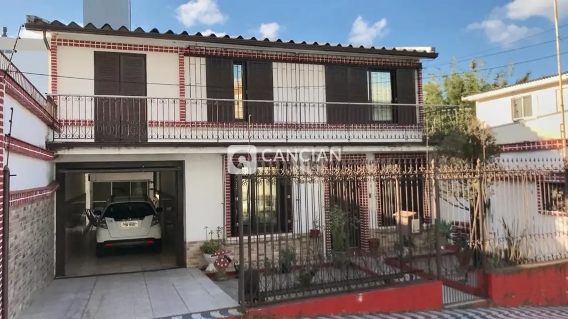 Foto 1 de Casa com 5 quartos à venda, 203m2 em Centro, Santa Maria - RS