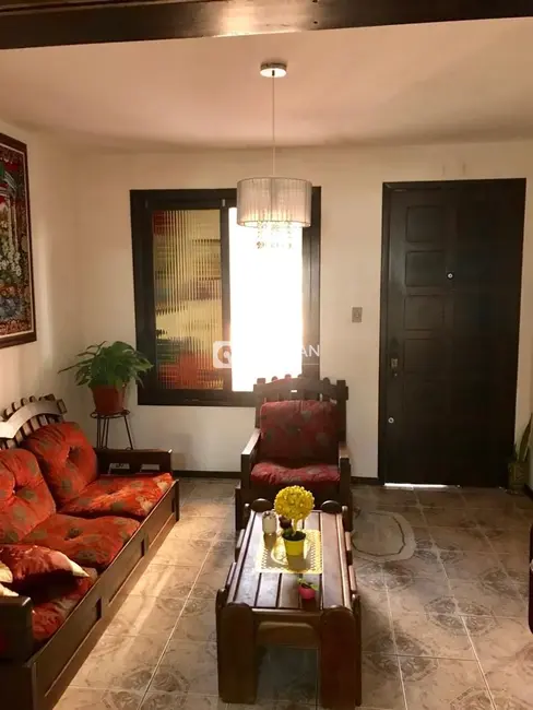 Casa com 5 quartos à venda, 203m2 em Centro, Santa Maria - RS - imagem 3 Foto 3 de Casa com 5 quartos à venda, 203m2 em Centro, Santa Maria - RS