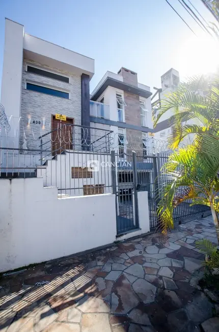 Foto 1 de Casa com 4 quartos à venda, 320m2 em Nossa Senhora de Lourdes, Santa Maria - RS