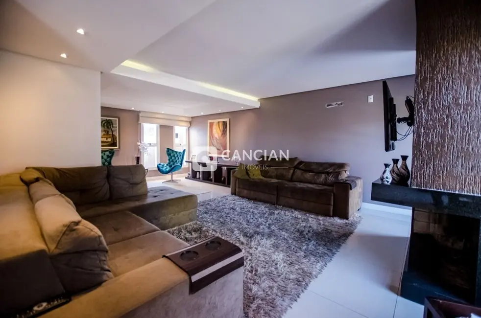 Casa com 4 quartos à venda, 320m2 em Nossa Senhora de Lourdes, Santa Maria - RS - imagem 7 Foto 7 de Casa com 4 quartos à venda, 320m2 em Nossa Senhora de Lourdes, Santa Maria - RS