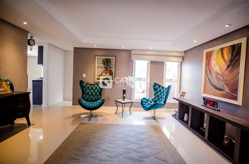 Casa com 4 quartos à venda, 320m2 em Nossa Senhora de Lourdes, Santa Maria - RS - imagem 4 Foto 4 de Casa com 4 quartos à venda, 320m2 em Nossa Senhora de Lourdes, Santa Maria - RS