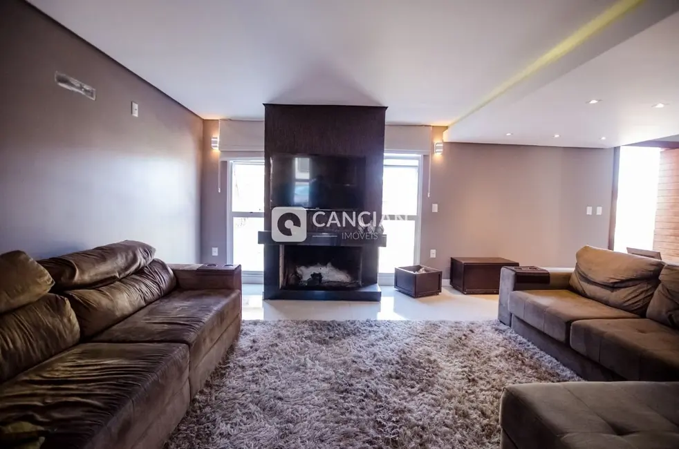 Casa com 4 quartos à venda, 320m2 em Nossa Senhora de Lourdes, Santa Maria - RS - imagem 6 Foto 6 de Casa com 4 quartos à venda, 320m2 em Nossa Senhora de Lourdes, Santa Maria - RS