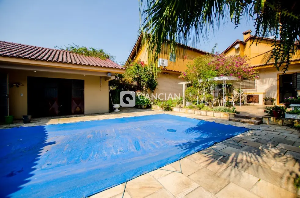 Casa com 5 quartos à venda, 700m2 em Nossa Senhora de Lourdes, Santa Maria - RS - imagem 4 Foto 4 de Casa com 5 quartos à venda, 700m2 em Nossa Senhora de Lourdes, Santa Maria - RS