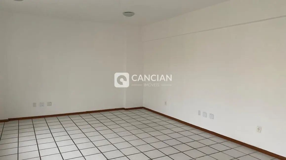 Foto 3 de Sala Comercial para alugar, 60m2 em Centro, Santa Maria - RS