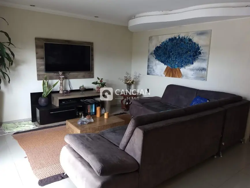 Foto 3 de Casa com 2 quartos à venda, 160m2 em Santa Maria - RS