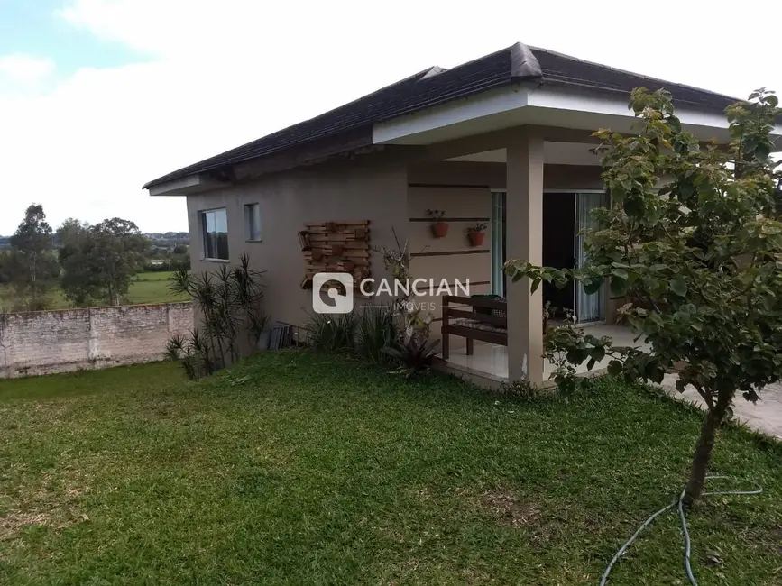 Foto 1 de Casa com 2 quartos à venda, 160m2 em Santa Maria - RS