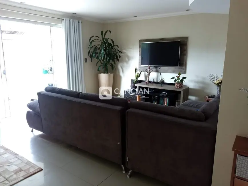 Foto 4 de Casa com 2 quartos à venda, 160m2 em Santa Maria - RS