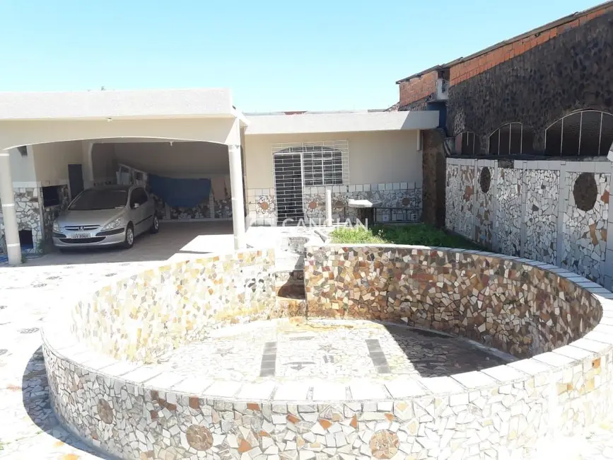 Casa com 3 quartos à venda, 130m2 em Pinheiro Machado, Santa Maria - RS - imagem 4 Foto 4 de Casa com 3 quartos à venda, 130m2 em Pinheiro Machado, Santa Maria - RS