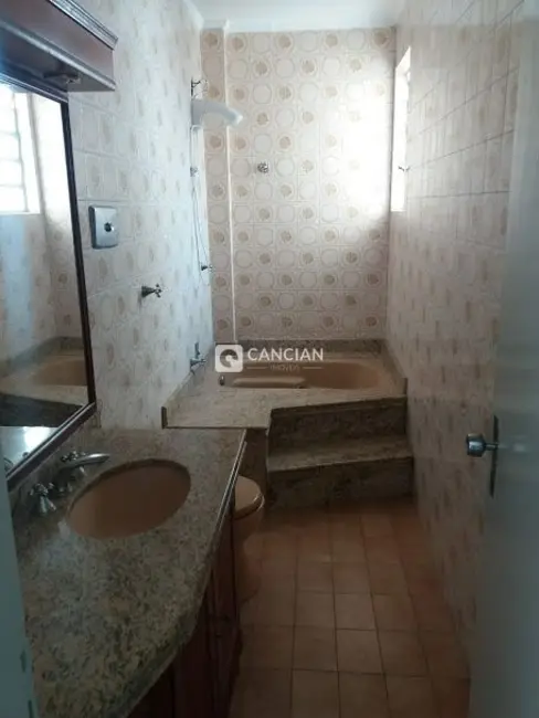 Foto 4 de Apartamento com 3 quartos à venda, 128m2 em Bonfim, Santa Maria - RS