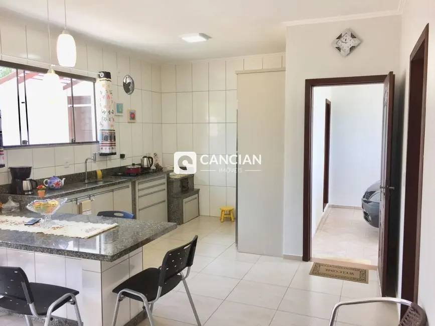 Casa com 1 quarto à venda, 88m2 em Itaara - RS - imagem 6 Foto 6 de Casa com 1 quarto à venda, 88m2 em Itaara - RS
