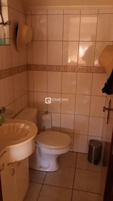 Casa com 3 quartos à venda, 140m2 em Nossa Senhora de Lourdes, Santa Maria - RS - imagem 9 Foto 9 de Casa com 3 quartos à venda, 140m2 em Nossa Senhora de Lourdes, Santa Maria - RS