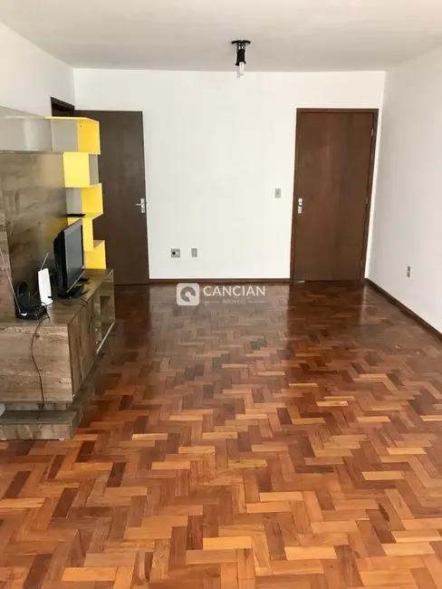 Apartamento com 2 quartos para alugar, 101m2 em Centro, Santa Maria - RS - imagem 4 Foto 4 de Apartamento com 2 quartos para alugar, 101m2 em Centro, Santa Maria - RS