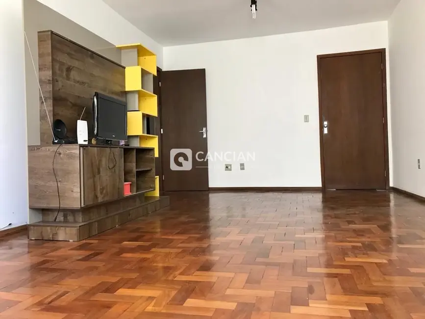 Apartamento com 2 quartos para alugar, 101m2 em Centro, Santa Maria - RS - imagem 3 Foto 3 de Apartamento com 2 quartos para alugar, 101m2 em Centro, Santa Maria - RS