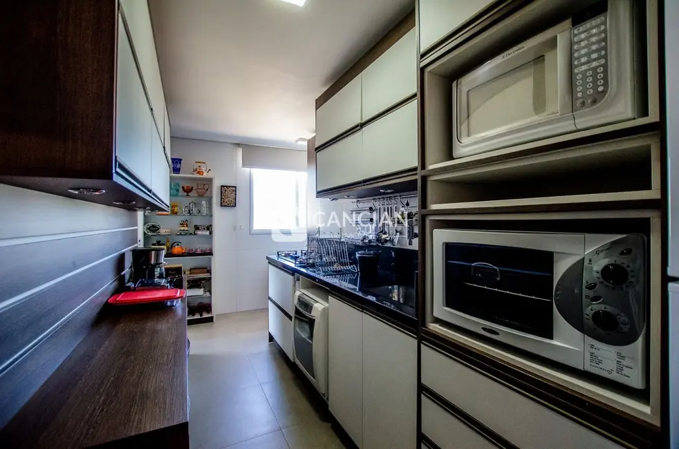 Foto 8 de Apartamento com 3 quartos à venda, 104m2 em Menino Jesus, Santa Maria - RS