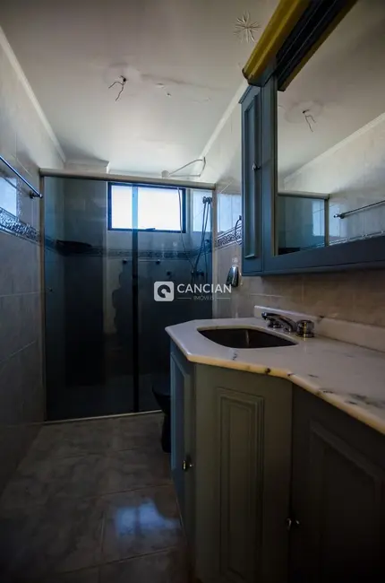 Foto 8 de Apartamento com 4 quartos à venda, 347m2 em Nossa Senhora de Fátima, Santa Maria - RS