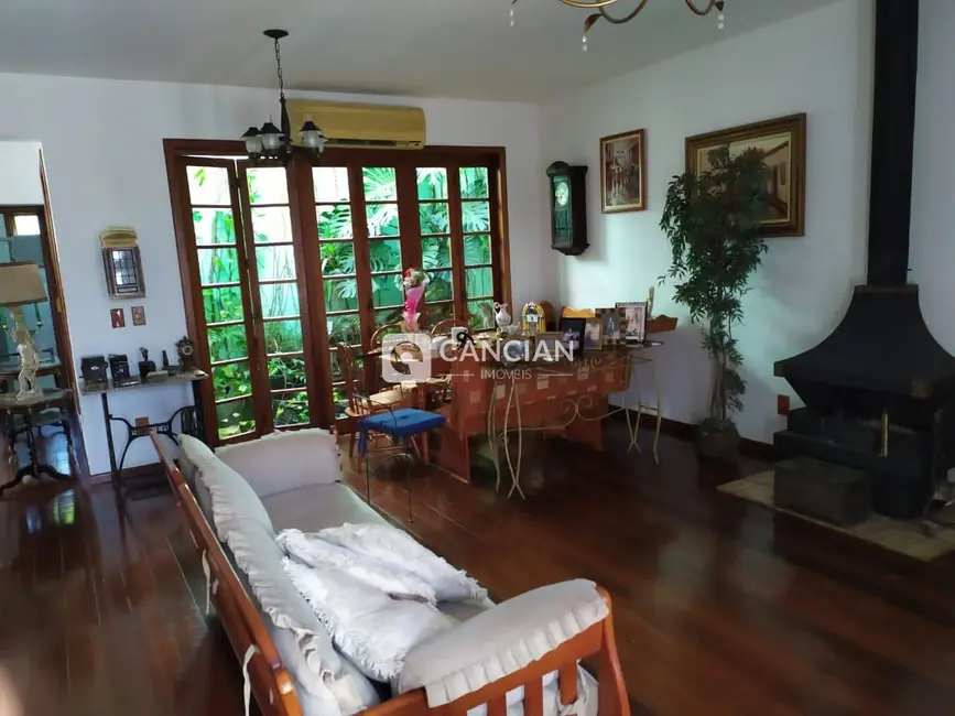 Casa com 3 quartos à venda, 279m2 em Nossa Senhora do Rosário, Santa Maria - RS - imagem 4 Foto 4 de Casa com 3 quartos à venda, 279m2 em Nossa Senhora do Rosário, Santa Maria - RS