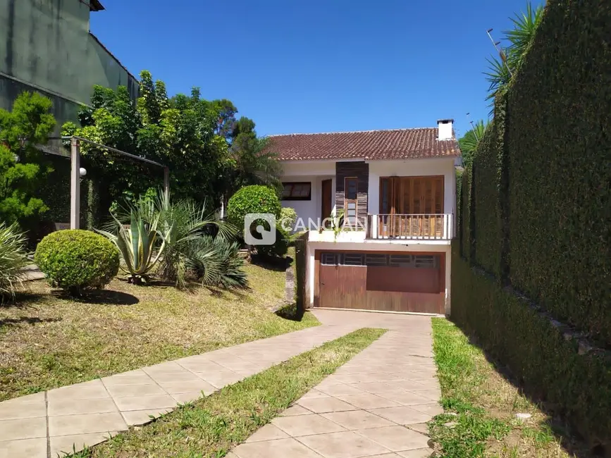 Foto 1 de Casa com 3 quartos à venda, 279m2 em Nossa Senhora do Rosário, Santa Maria - RS