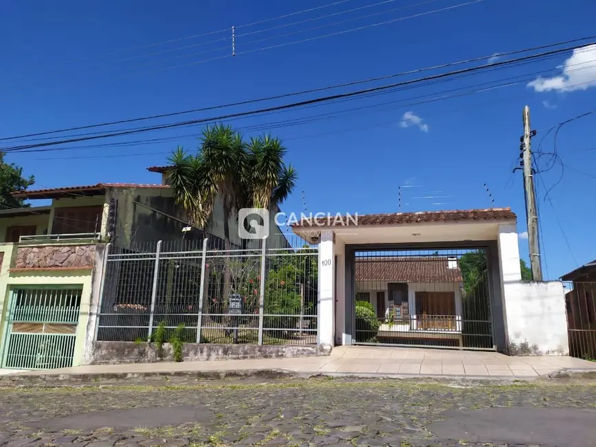 Foto 2 de Casa com 3 quartos à venda, 279m2 em Nossa Senhora do Rosário, Santa Maria - RS