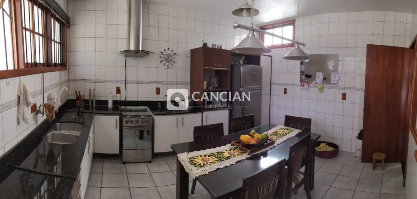 Casa com 3 quartos à venda, 279m2 em Nossa Senhora do Rosário, Santa Maria - RS - imagem 6 Foto 6 de Casa com 3 quartos à venda, 279m2 em Nossa Senhora do Rosário, Santa Maria - RS