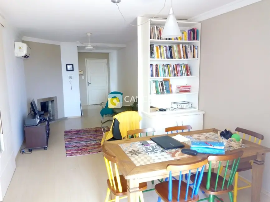Foto 2 de Apartamento com 3 quartos à venda, 95m2 em Nossa Senhora de Fátima, Santa Maria - RS