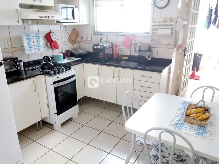 Foto 6 de Apartamento com 3 quartos à venda, 95m2 em Nossa Senhora de Fátima, Santa Maria - RS