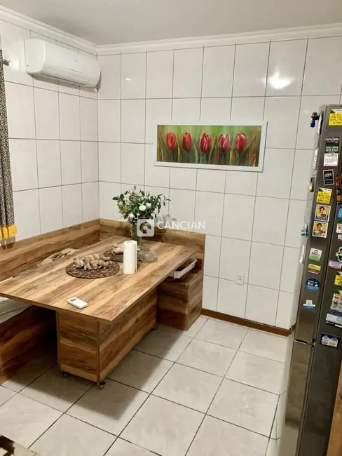 Casa com 4 quartos à venda, 182m2 em Nossa Senhora de Lourdes, Santa Maria - RS - imagem 5 Foto 5 de Casa com 4 quartos à venda, 182m2 em Nossa Senhora de Lourdes, Santa Maria - RS