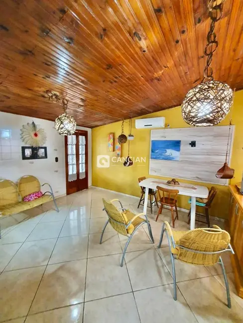 Casa com 3 quartos à venda, 150m2 em Camobi, Santa Maria - RS - imagem 7 Foto 7 de Casa com 3 quartos à venda, 150m2 em Camobi, Santa Maria - RS