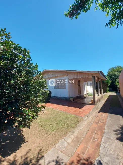 Foto 2 de Casa com 3 quartos à venda, 80m2 em Camobi, Santa Maria - RS