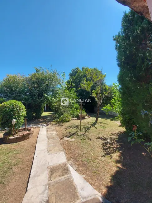 Casa com 3 quartos à venda, 80m2 em Camobi, Santa Maria - RS - imagem 7 Foto 7 de Casa com 3 quartos à venda, 80m2 em Camobi, Santa Maria - RS
