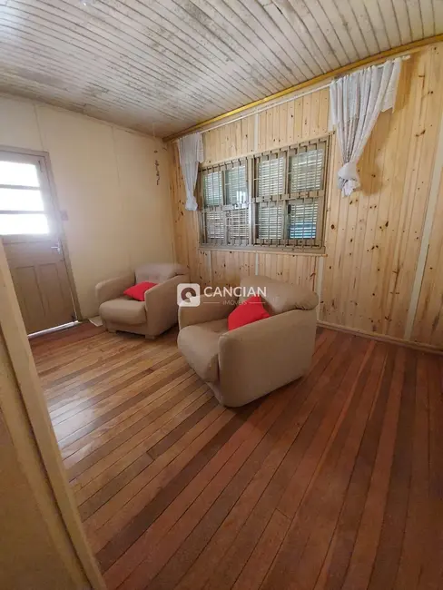 Casa com 3 quartos à venda, 80m2 em Camobi, Santa Maria - RS - imagem 8 Foto 8 de Casa com 3 quartos à venda, 80m2 em Camobi, Santa Maria - RS