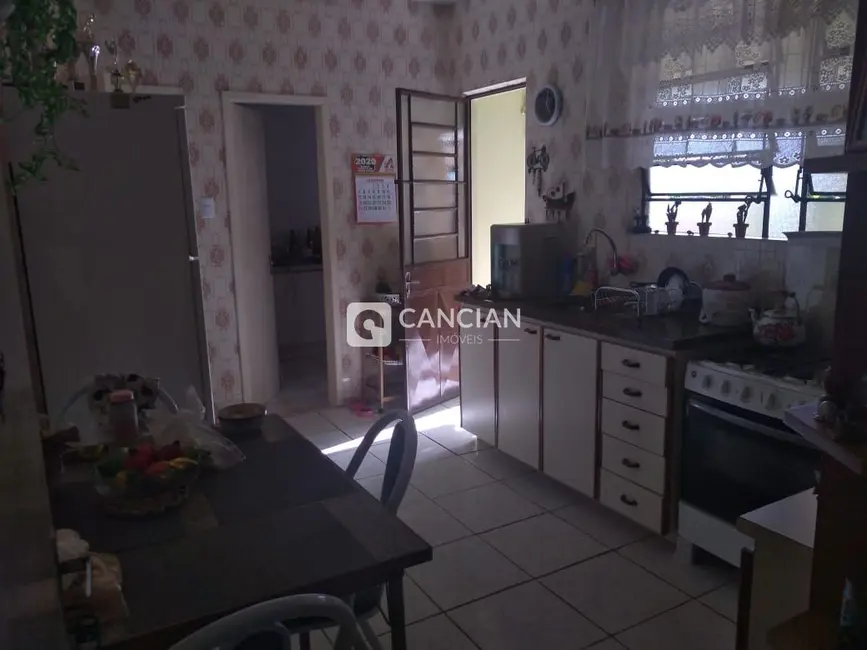 Casa com 3 quartos à venda, 238m2 em Camobi, Santa Maria - RS - imagem 4 Foto 4 de Casa com 3 quartos à venda, 238m2 em Camobi, Santa Maria - RS