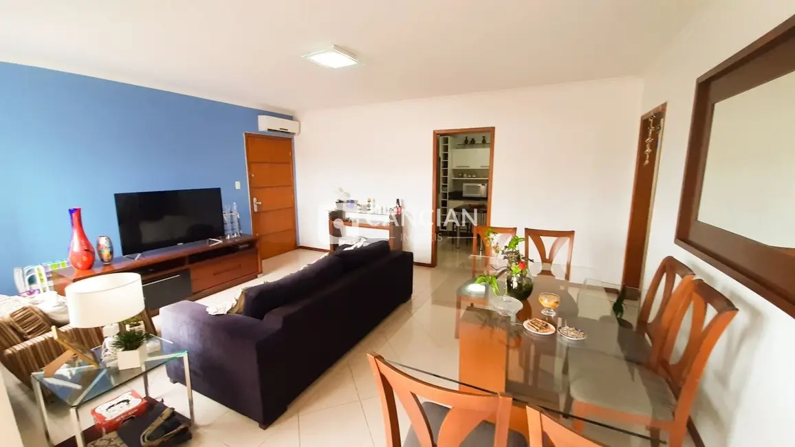 Foto 3 de Apartamento com 2 quartos à venda, 97m2 em Nossa Senhora Medianeira, Santa Maria - RS