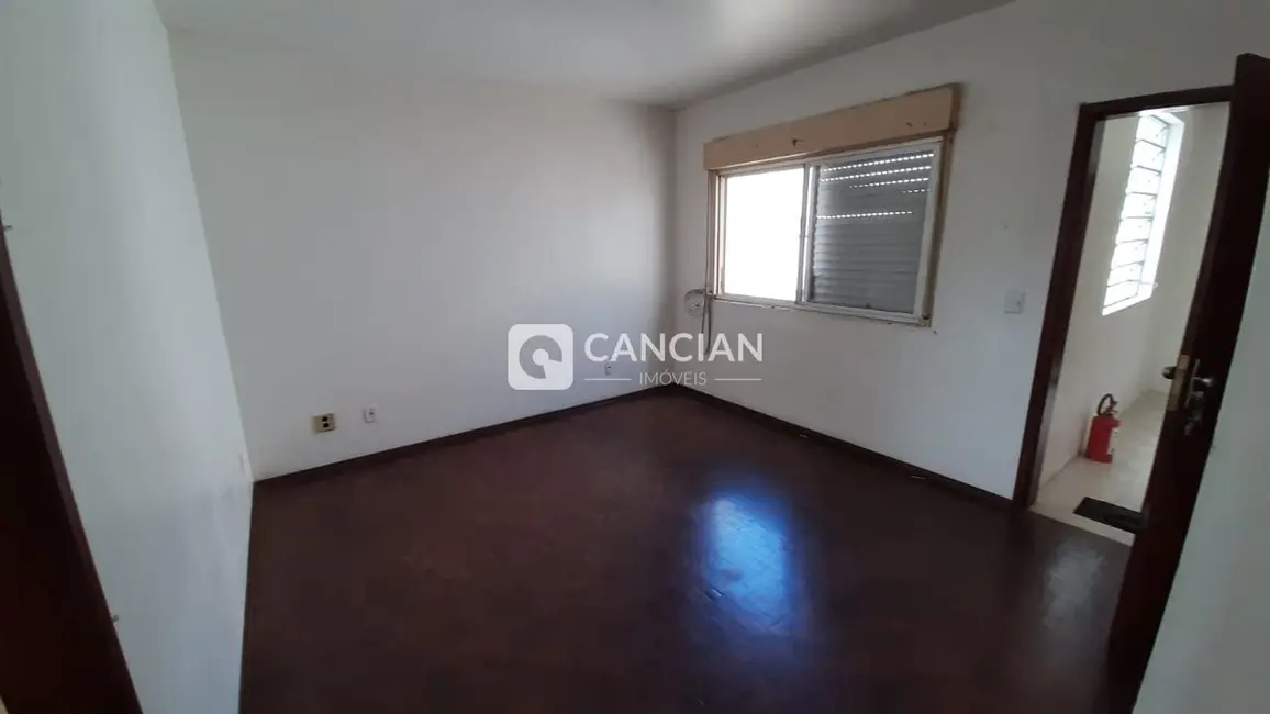 Foto 2 de Apartamento com 2 quartos à venda, 81m2 em Nossa Senhora de Fátima, Santa Maria - RS