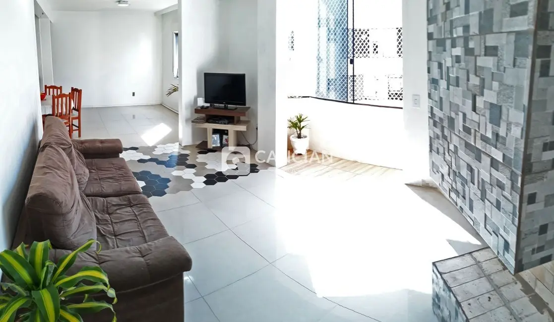 Foto 2 de Apartamento com 3 quartos à venda, 151m2 em Nossa Senhora de Fátima, Santa Maria - RS