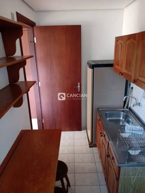 Foto 4 de Kitnet à venda, 35m2 em Centro, Santa Maria - RS