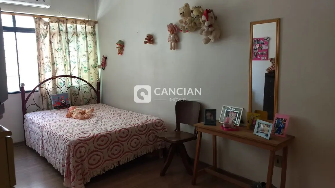 Foto 7 de Casa com 3 quartos à venda, 214m2 em Centro, Santa Maria - RS