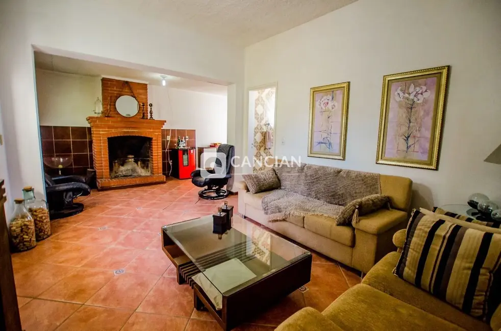 Casa com 3 quartos à venda, 353m2 em Camobi, Santa Maria - RS - imagem 7 Foto 7 de Casa com 3 quartos à venda, 353m2 em Camobi, Santa Maria - RS