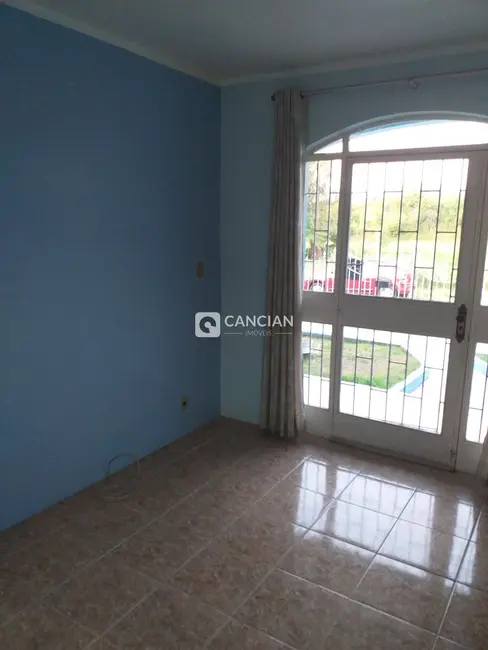 Casa com 5 quartos à venda, 182m2 em São José, Santa Maria - RS - imagem 4 Foto 4 de Casa com 5 quartos à venda, 182m2 em São José, Santa Maria - RS