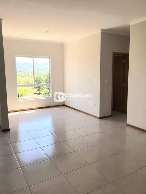 Foto 2 de Apartamento com 3 quartos à venda, 65m2 em Camobi, Santa Maria - RS