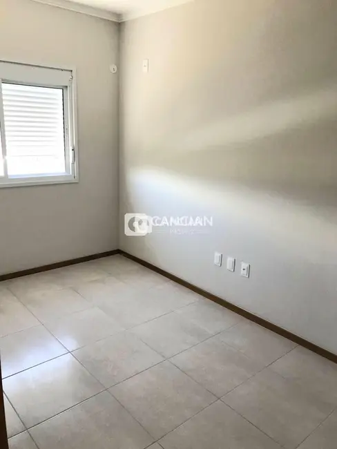 Foto 3 de Apartamento com 3 quartos à venda, 65m2 em Camobi, Santa Maria - RS