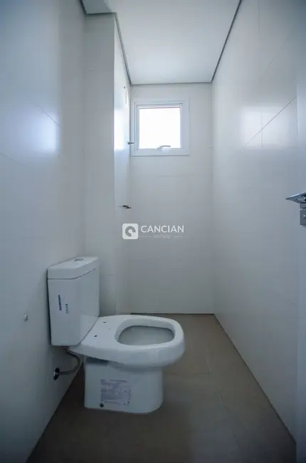 Foto 7 de Apartamento com 3 quartos à venda, 221m2 em Nossa Senhora de Lourdes, Santa Maria - RS