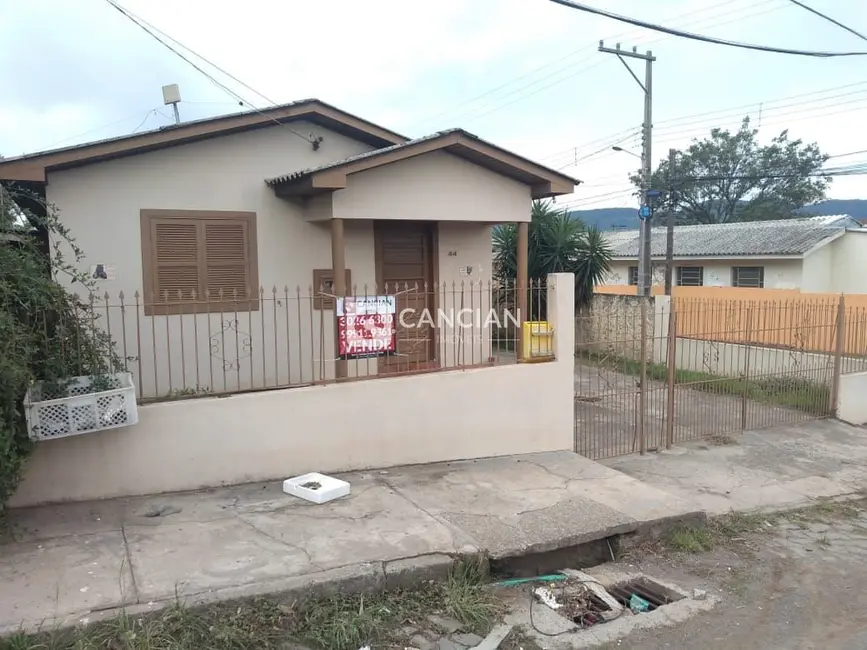 Foto 1 de Casa com 3 quartos à venda, 70m2 em Camobi, Santa Maria - RS