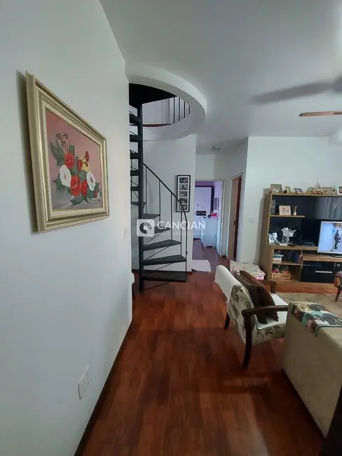 Foto 3 de Cobertura com 2 quartos à venda, 107m2 em Centro, Santa Maria - RS